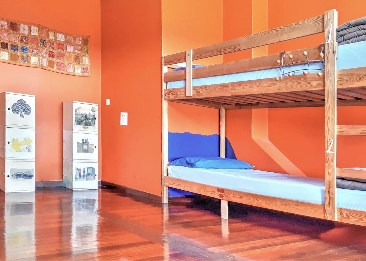 Meiga Backpackers Hostel 산티아고데콤포스텔라 외부 사진